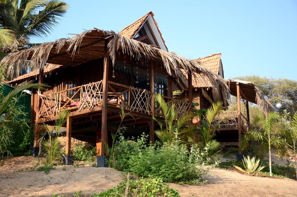 Little India Beach Cottages บากา ภายนอก รูปภาพ
