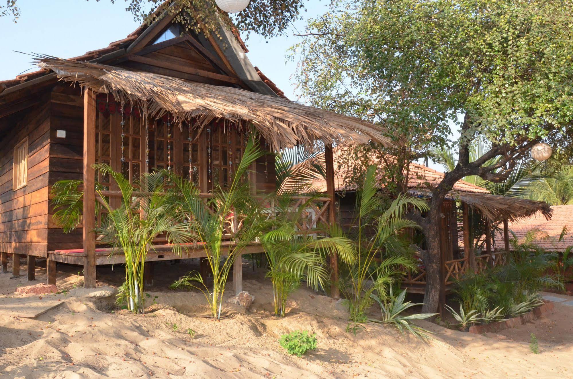 Little India Beach Cottages บากา ภายนอก รูปภาพ