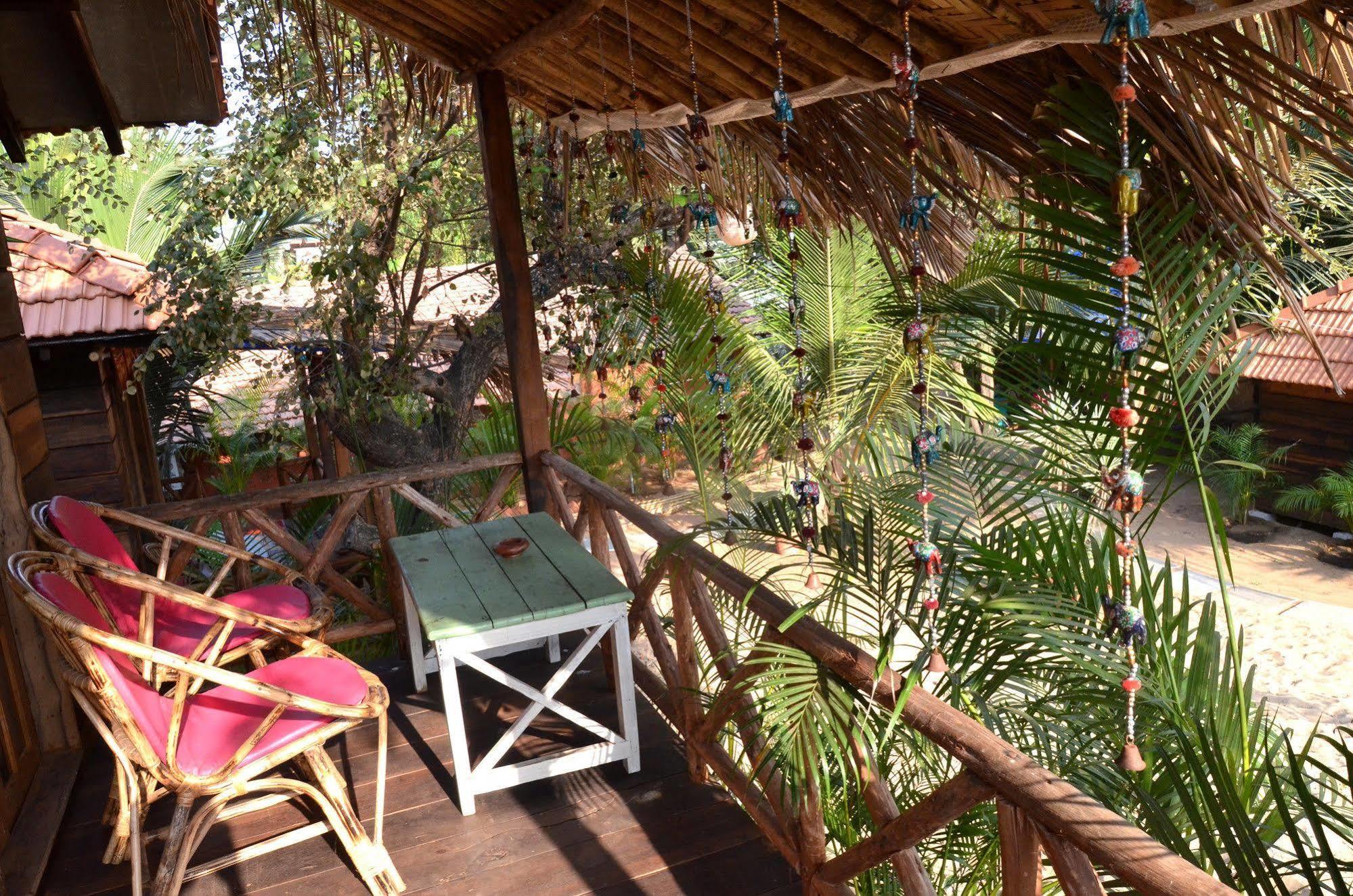 Little India Beach Cottages บากา ภายนอก รูปภาพ