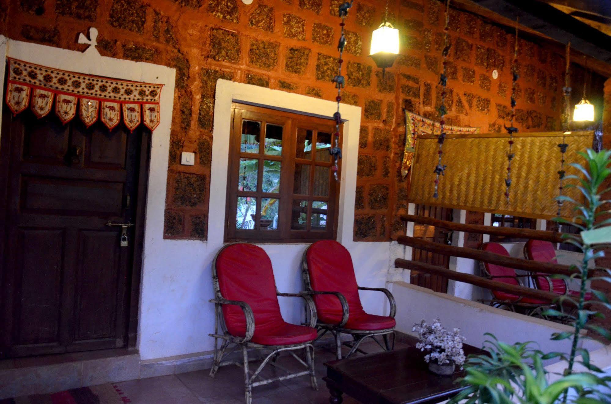 Little India Beach Cottages บากา ภายนอก รูปภาพ